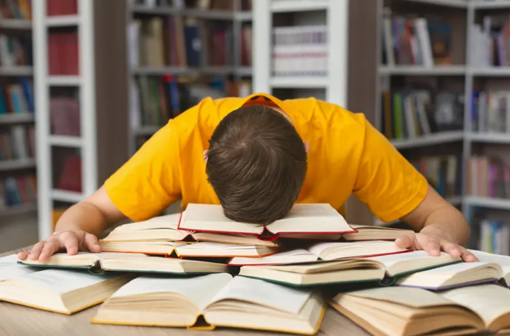 เทคนิคอ่านหนังสือสำหรับคนขี้เกียจ