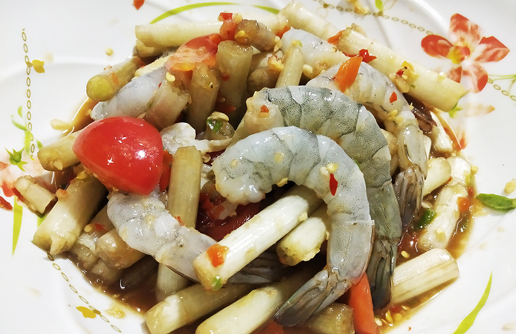 ตำไหลบัวกุ้งสด