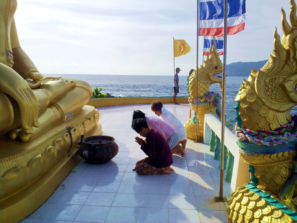 วัดเกาะแก้วพิศดาร