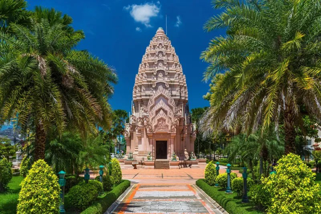 ศาลพระหลักเมืองบุรีรัมย์ (Buriram City Pillar Shrine)